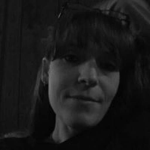 Profile picture of blumoon.me@gmail.com