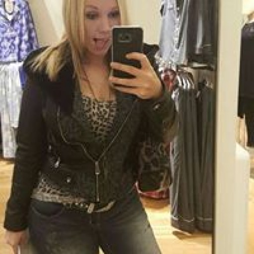 Profile picture of BriNicoleSchrader@ask-oracle.com